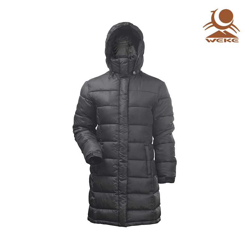 Chaqueta técnica con gorro Ulmo Mujer Modelo 2